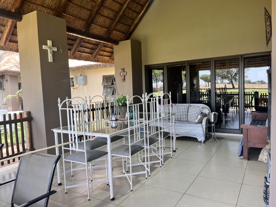 4 Bedroom Property for Sale in Agricultural Holding 400 North West